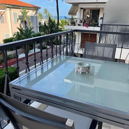 Studio 2 Pers , 40m2 En Bord De Avec Vue Appartement Menton